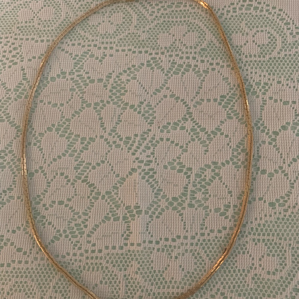 Goldtone 24" chain necklace unisex